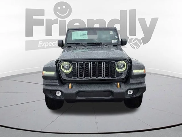New 2026 Black Clear-Coat Exterior Paint Jeep 85th Anniversary Edition image 2