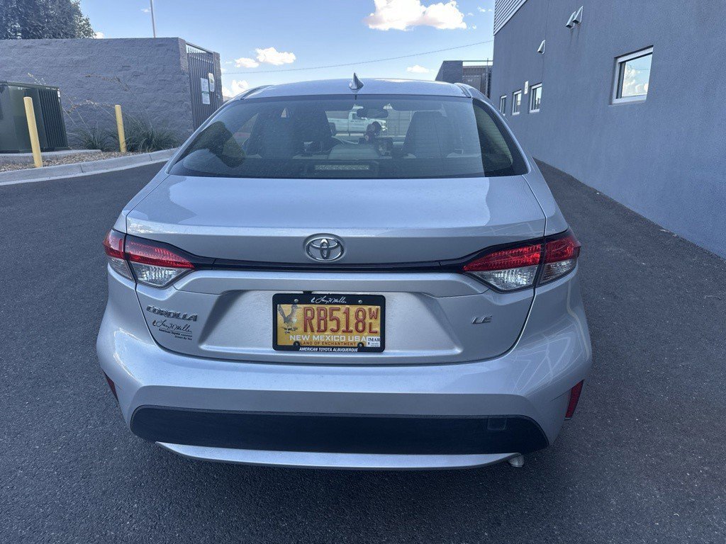 Used 2022 Silver Toyota LE image 9