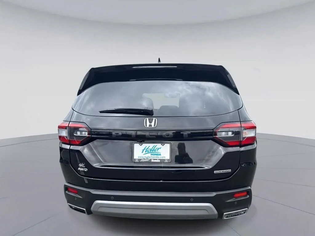 Used 2023  Honda Touring image 28