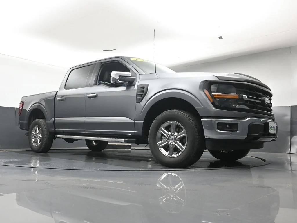 Used 2024 Gray Ford XLT image 26