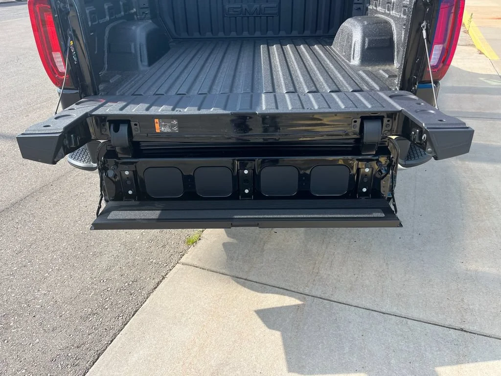 2026 GMC Sierra 1500 SLT - Photo 16