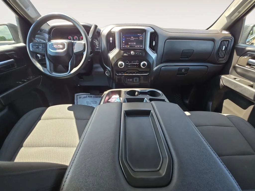 Certified Used 2024 Onyx Black GMC Pro image 10