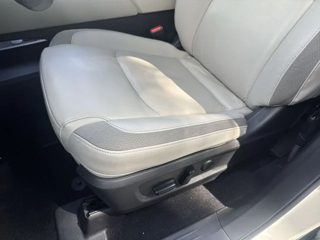 Used 2024 White Nissan SL image 32