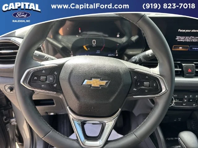 Used 2025 Gray Chevrolet LT image 24