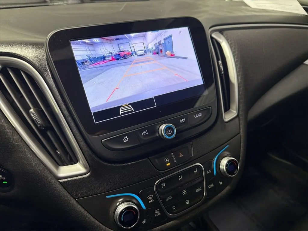Used 2025 Gray Chevrolet LT image 22