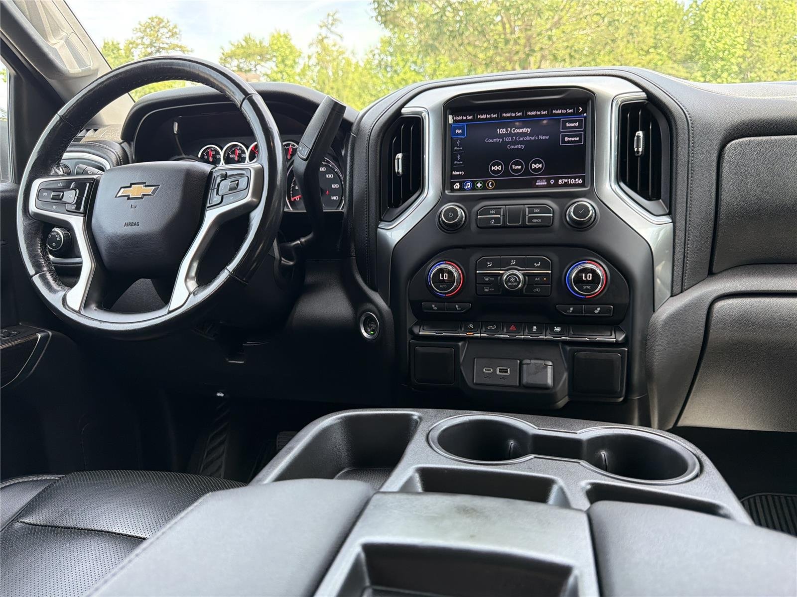 Used 2020 Iridescent Pearl Tricoat Chevrolet LT image 3