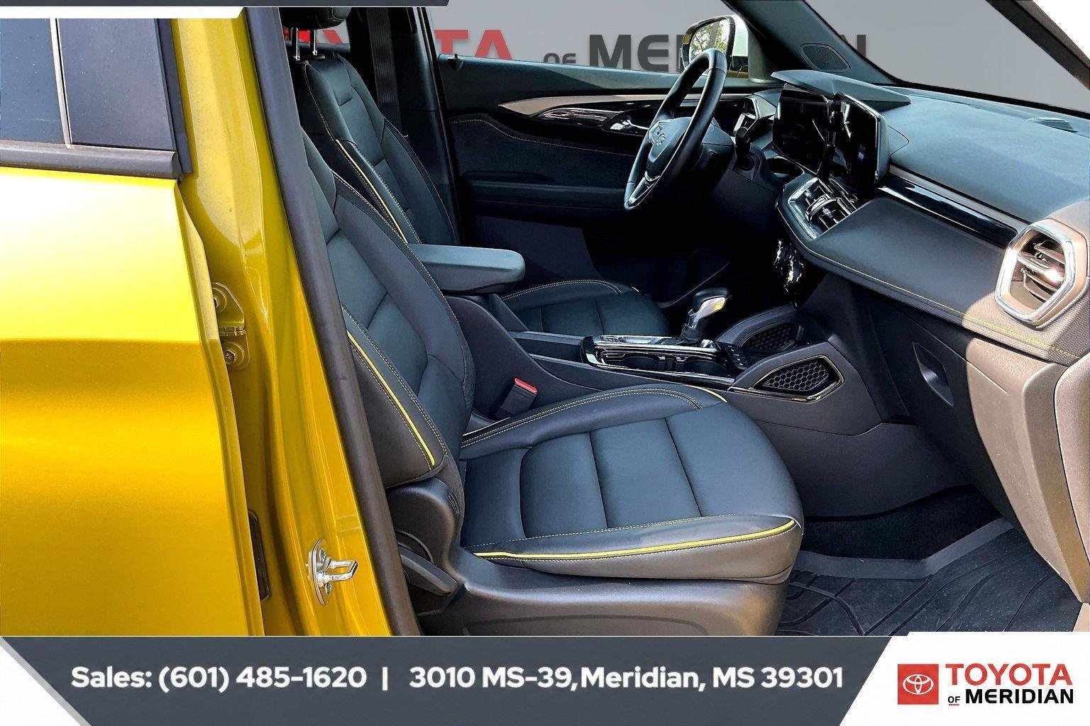 Used 2025 Nitro Yellow Metallic Chevrolet ACTIV image 6