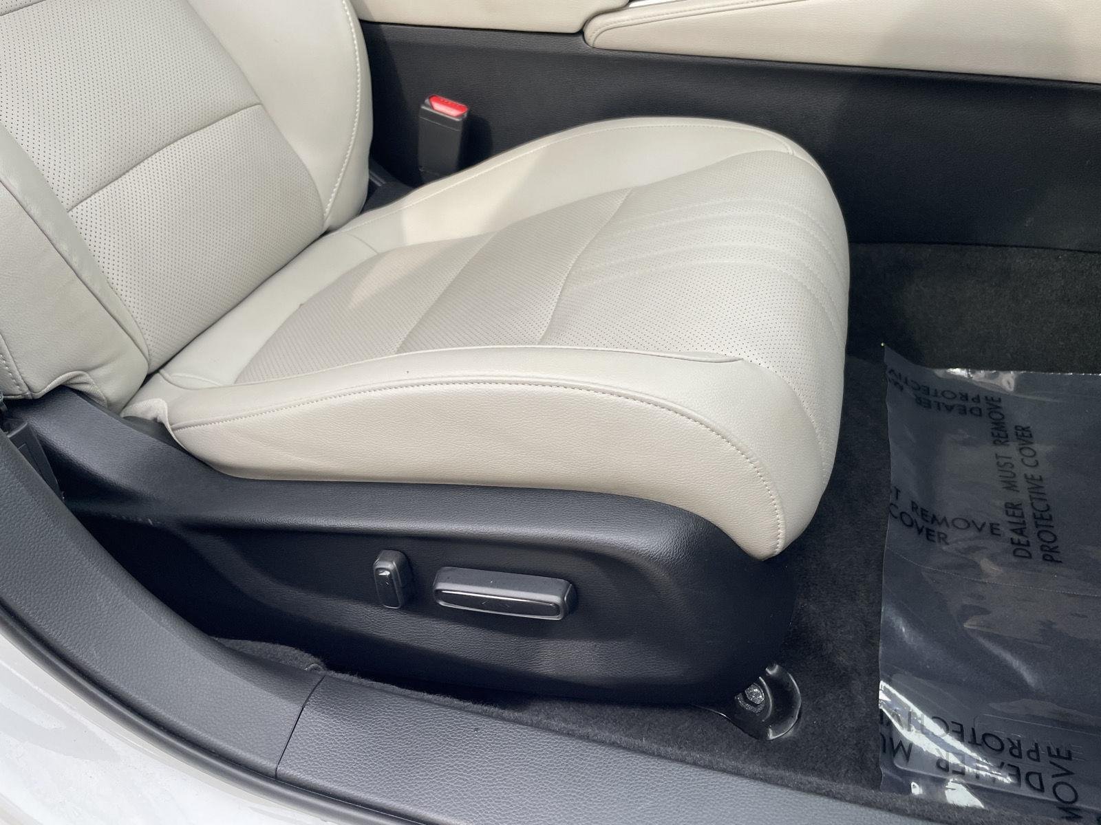 Used 2018 Champagne Frost Pearl Honda Touring 1.5T image 18