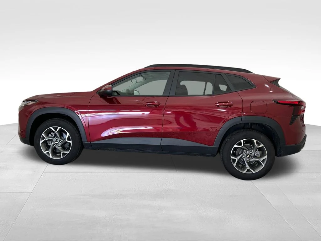 Used 2025 Red Chevrolet LT image 2