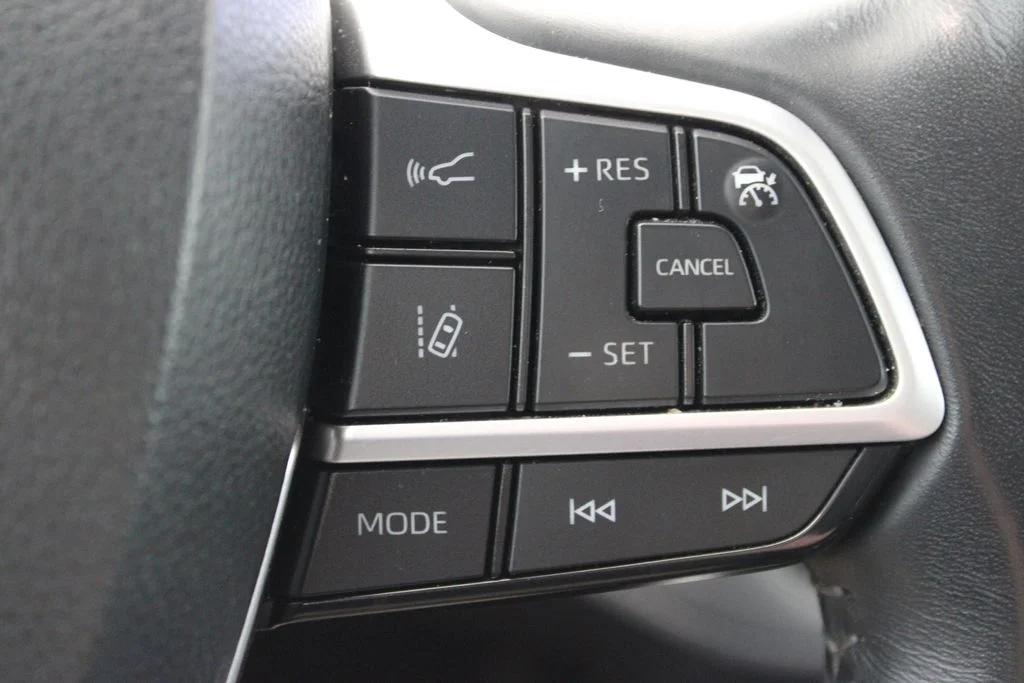 Used 2024 Silver Toyota XLE image 24