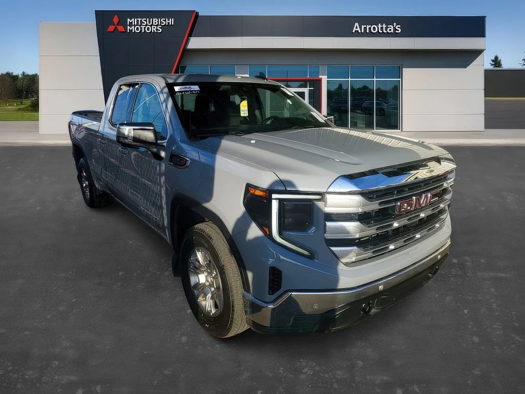 2024 GMC Sierra SLE 4WD Double Cab Standard Box's photo