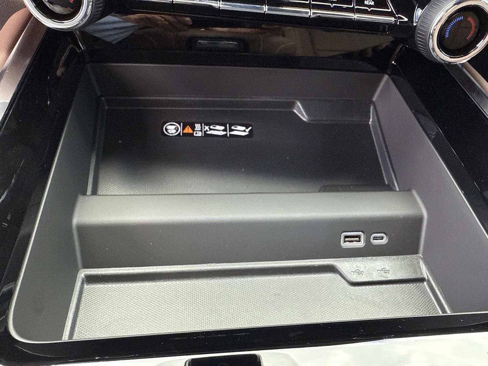 2026 Chevrolet Suburban High Country - Photo 29