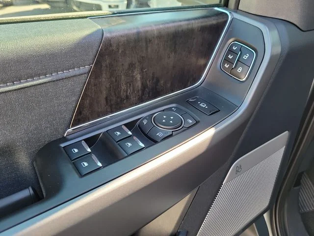New 2026 Avalanche Ford Lariat image 24
