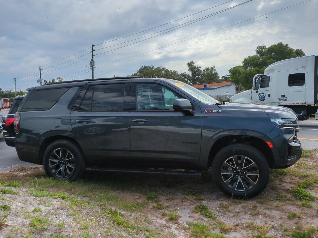Used 2021 Shadow Gray Metallic Chevrolet Z71 image 3