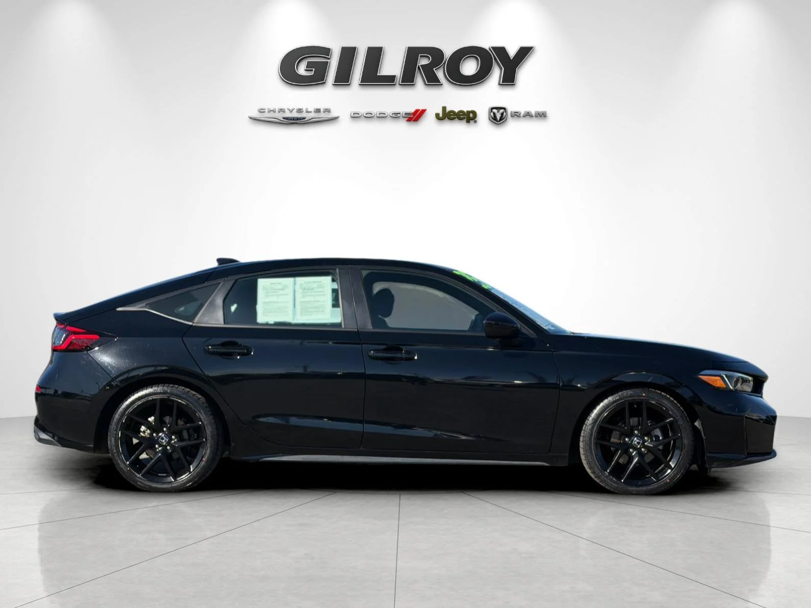 Used 2025  Honda Sport image 3