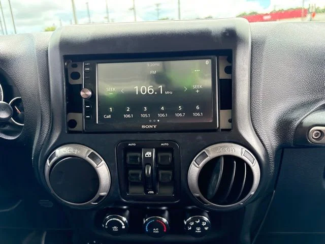 Used 2017 White Jeep Unlimited Sport image 18