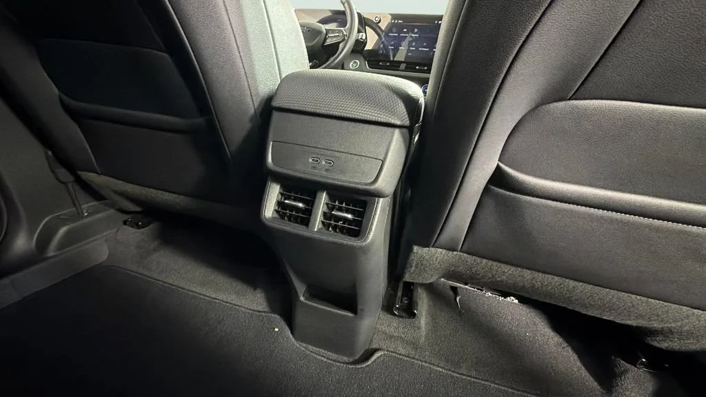 Used 2026 Polar White Tricoat Chevrolet RS image 31