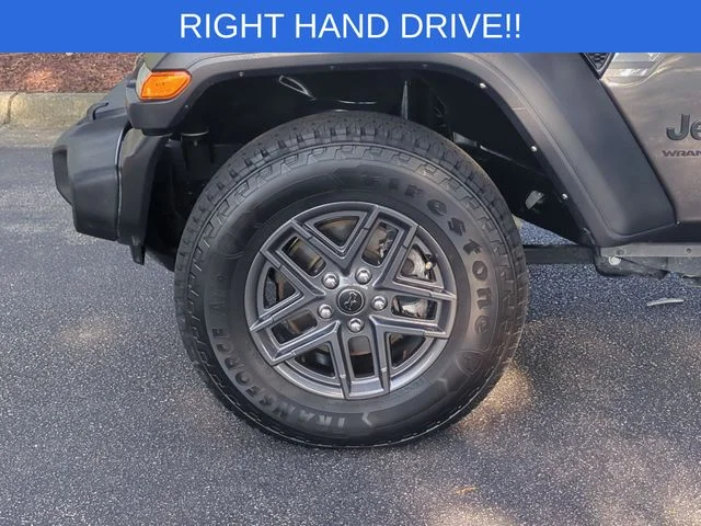 Used 2024 Gray Jeep Sport RHD image 10