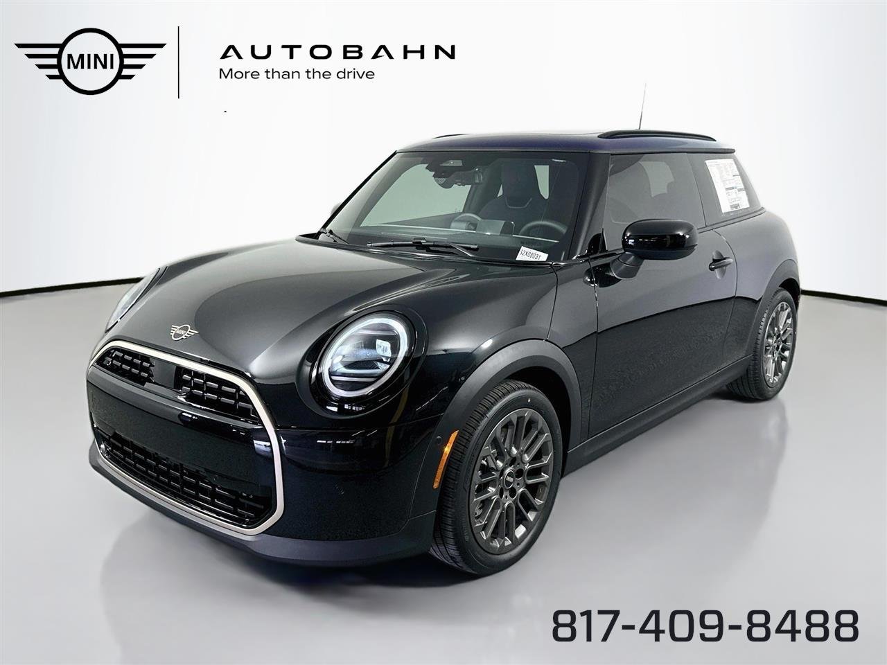 2025 MINI Hardtop Cooper's photo