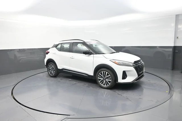 Used 2024 White Nissan SR image 51