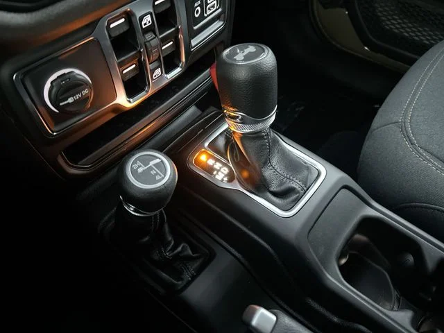 2025 Jeep Wrangler 4-Door Sport S - Photo 20