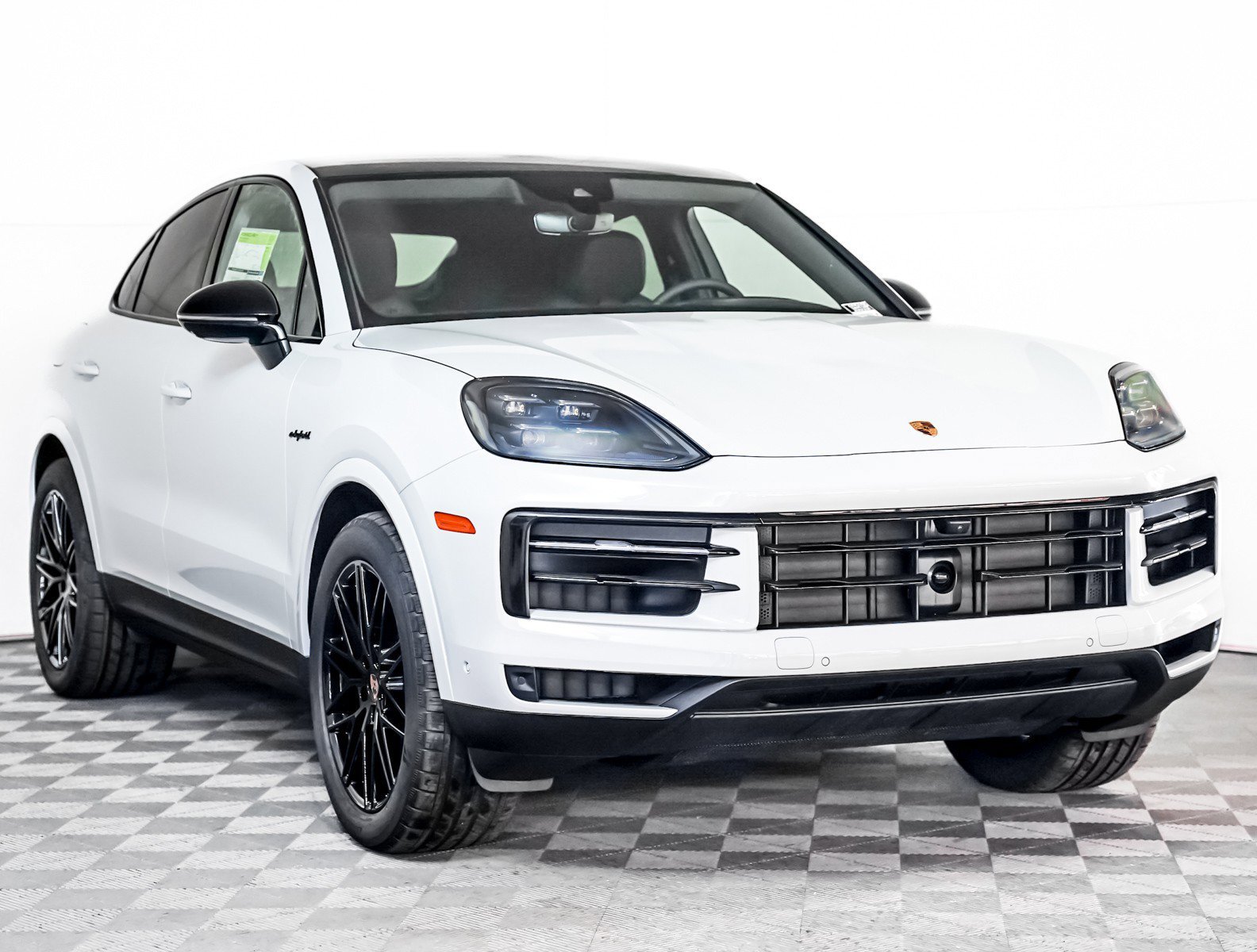 2026 Porsche Cayenne Coup E-Hybrid - Photo 8