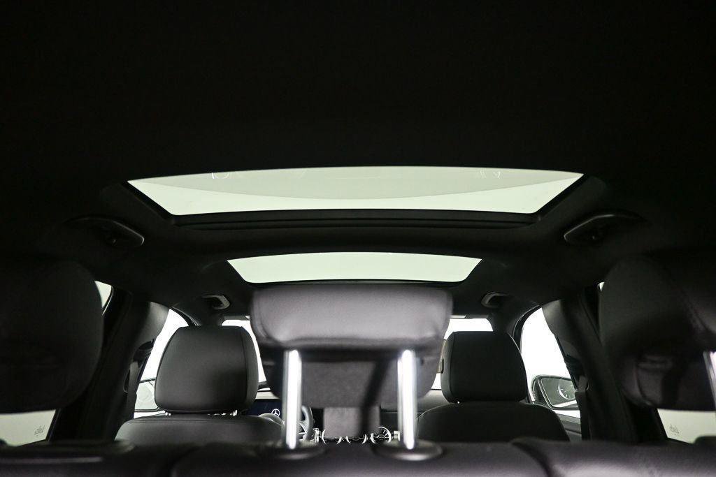 New 2026 Night Black Mercedes-Benz GLB 250 image 59