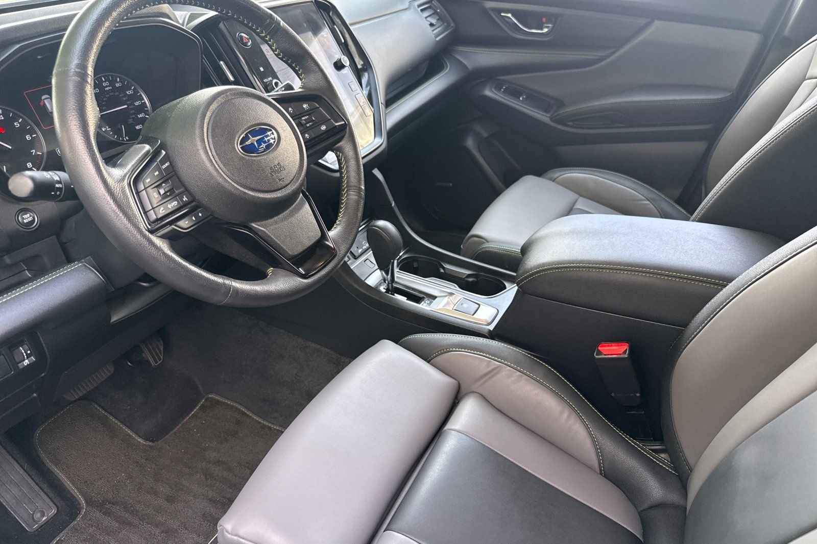 Used 2024 Silver Subaru Onyx Edition image 9