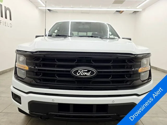 New 2026 Oxford White Ford XLT image 7