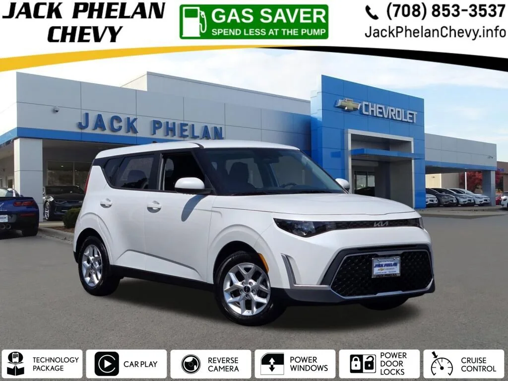 Used 2025 White Kia LX image 1