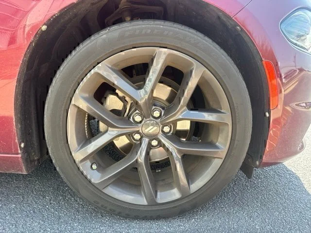 Used 2023 Red Dodge SXT image 4