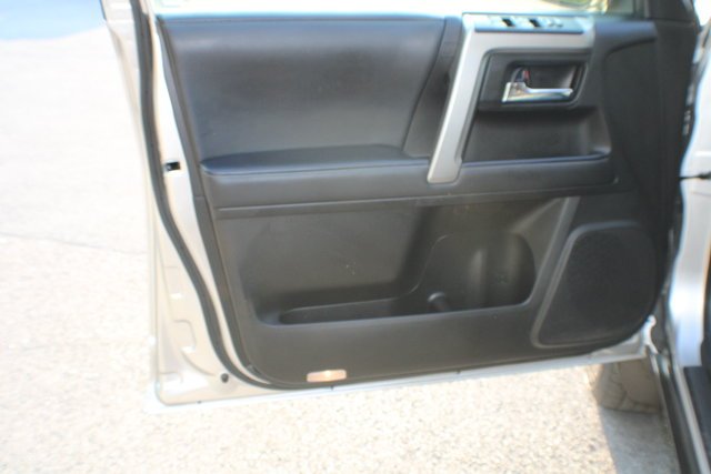 Used 2020 Classic Silver Metallic Toyota SR5 Premium image 6
