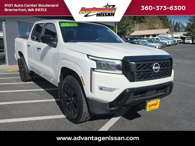 Used 2023 Glacier White Nissan SV image 7