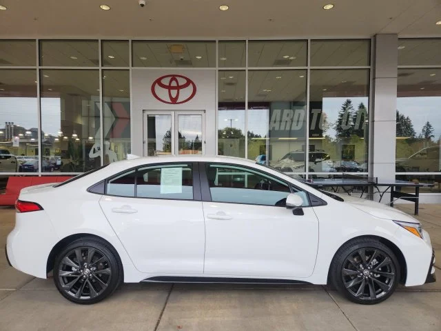 Used 2024 White Toyota SE image 3