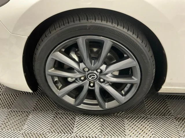 Used 2019 White Mazda Base image 42