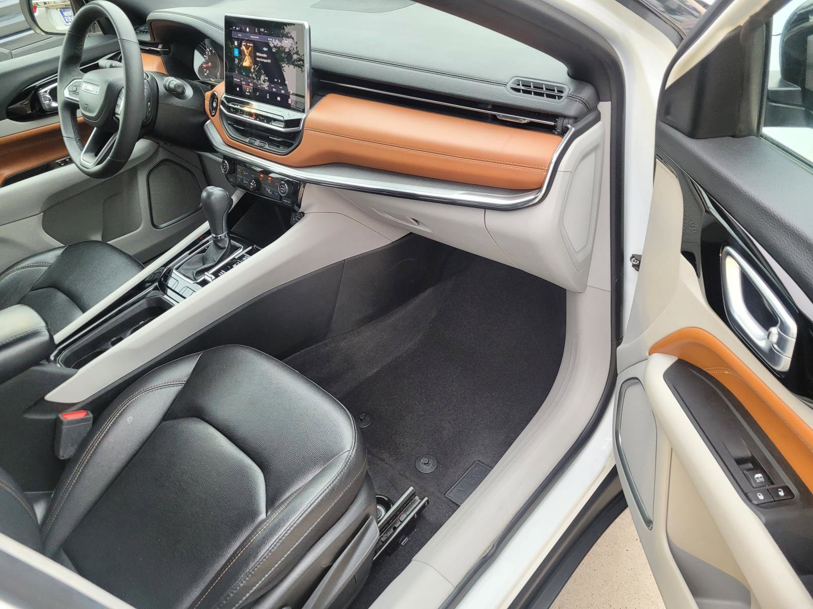 2024 Jeep Compass Limited - Photo 23