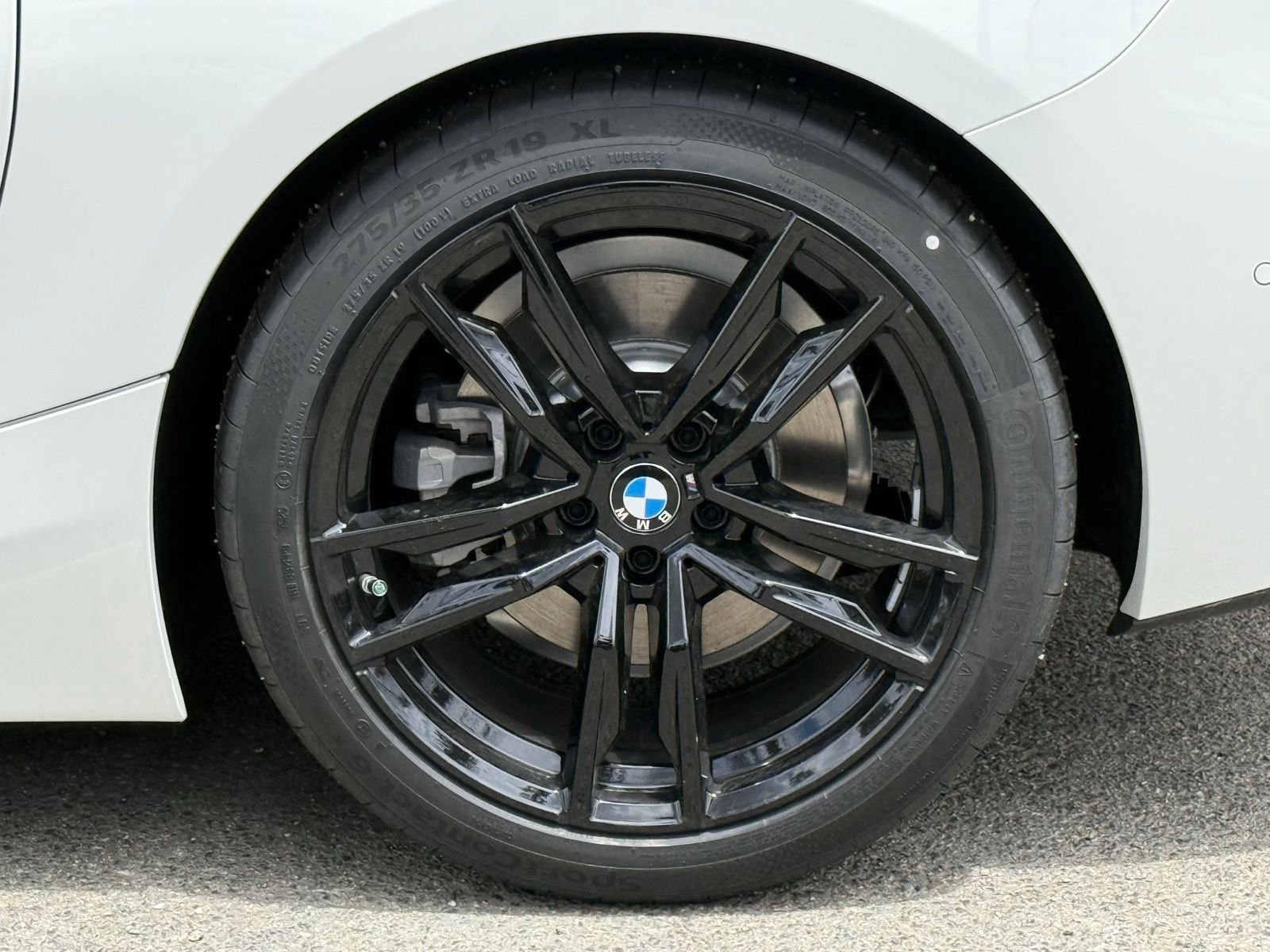 New 2026 Alpine White BMW sDrive30i image 17
