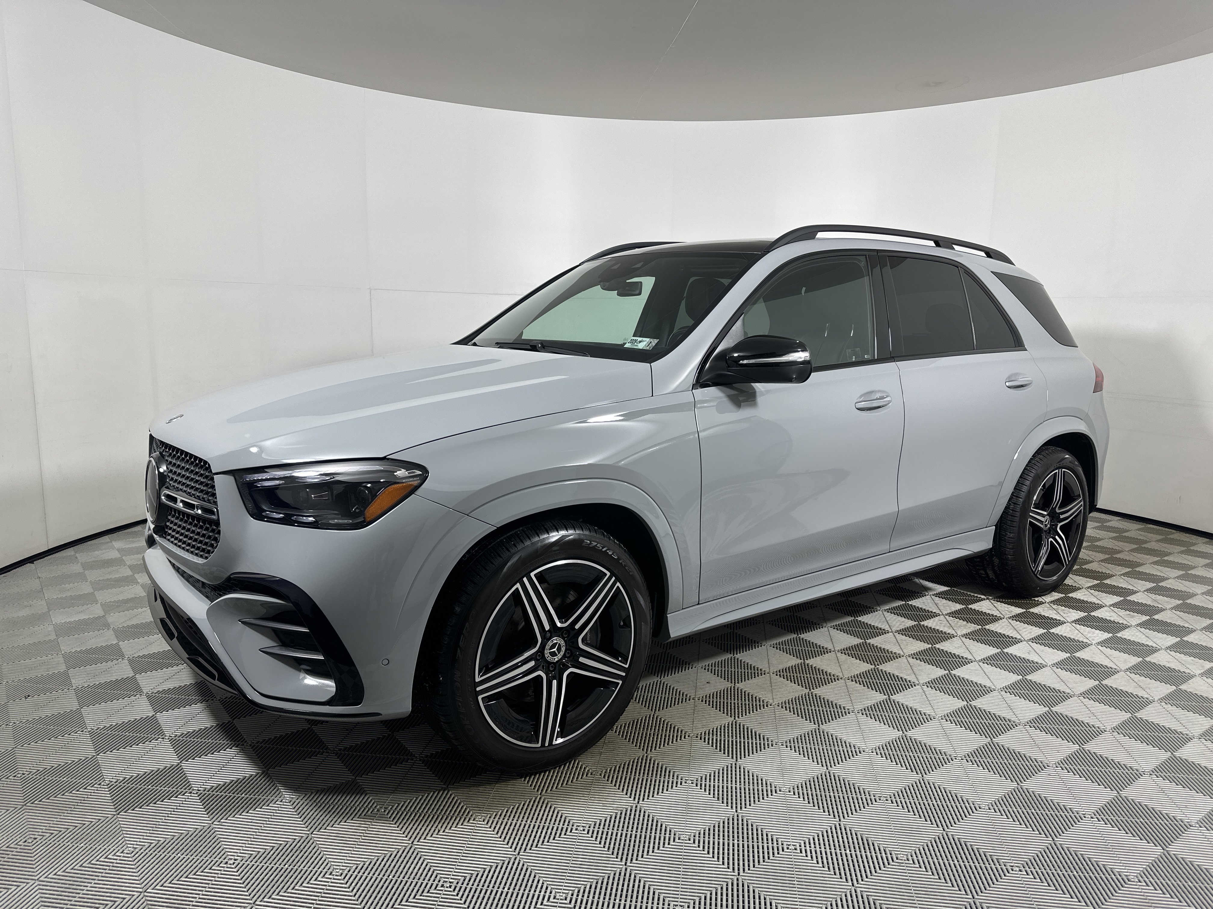 Certified Used 2024 Gray Mercedes-Benz GLE 350 image 3
