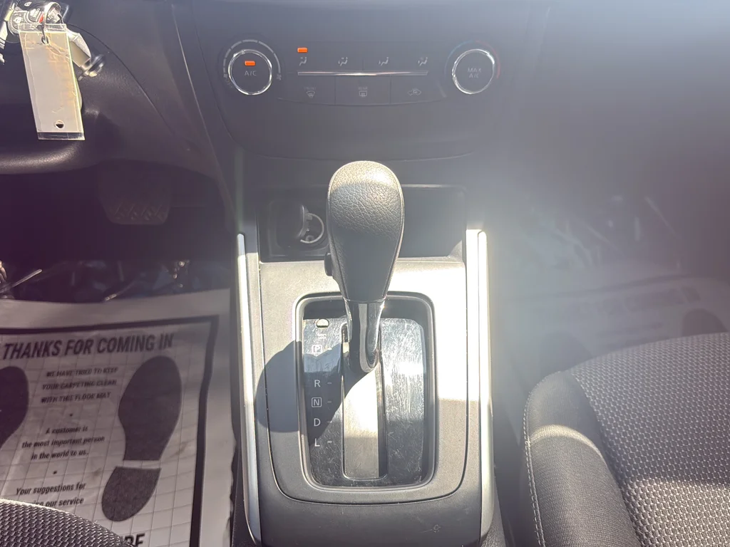 Used 2019 Blue Nissan S image 23
