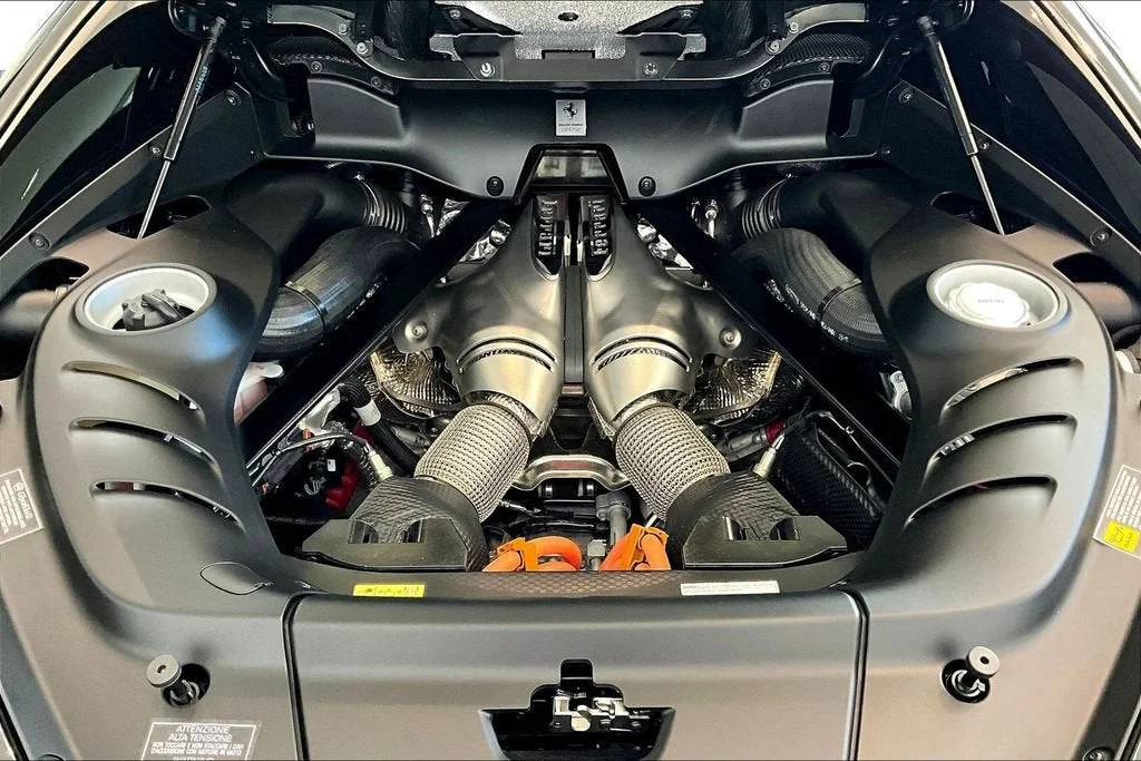 Used 2022 Nero Ferrari  image 24