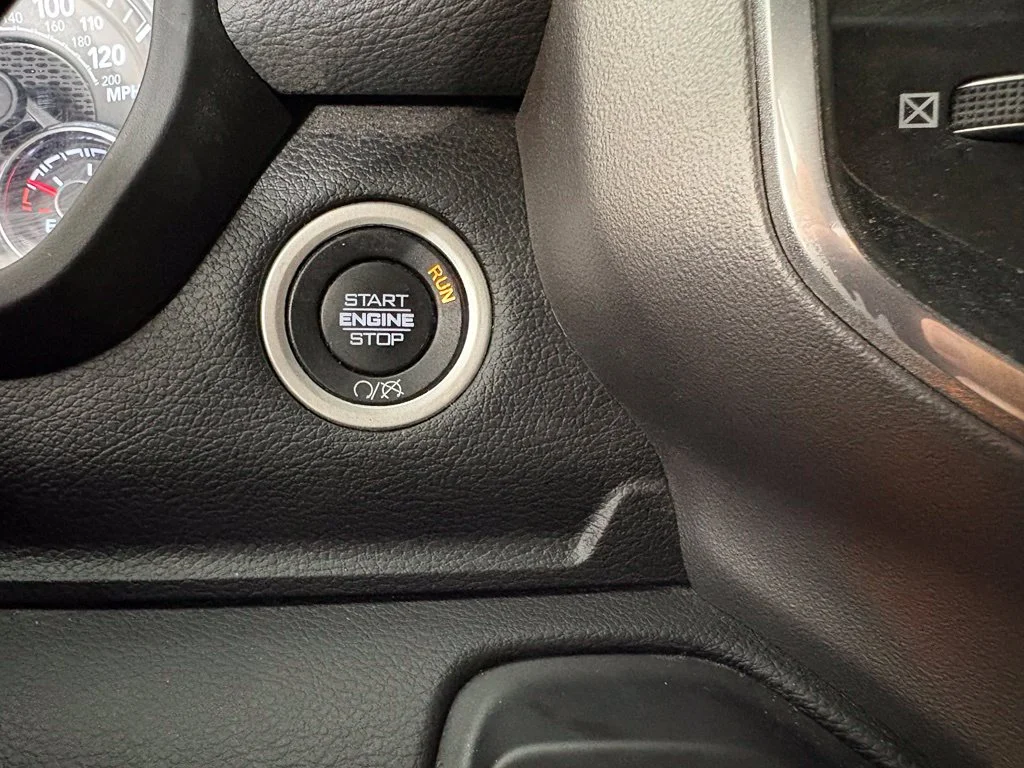 Used 2024 Silver Ram Laramie image 27
