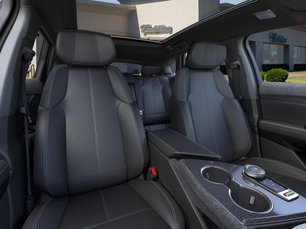 2026 Cadillac OPTIQ Luxury - Photo 16