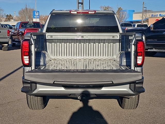 New 2026 Sterling Metallic GMC Elevation image 27
