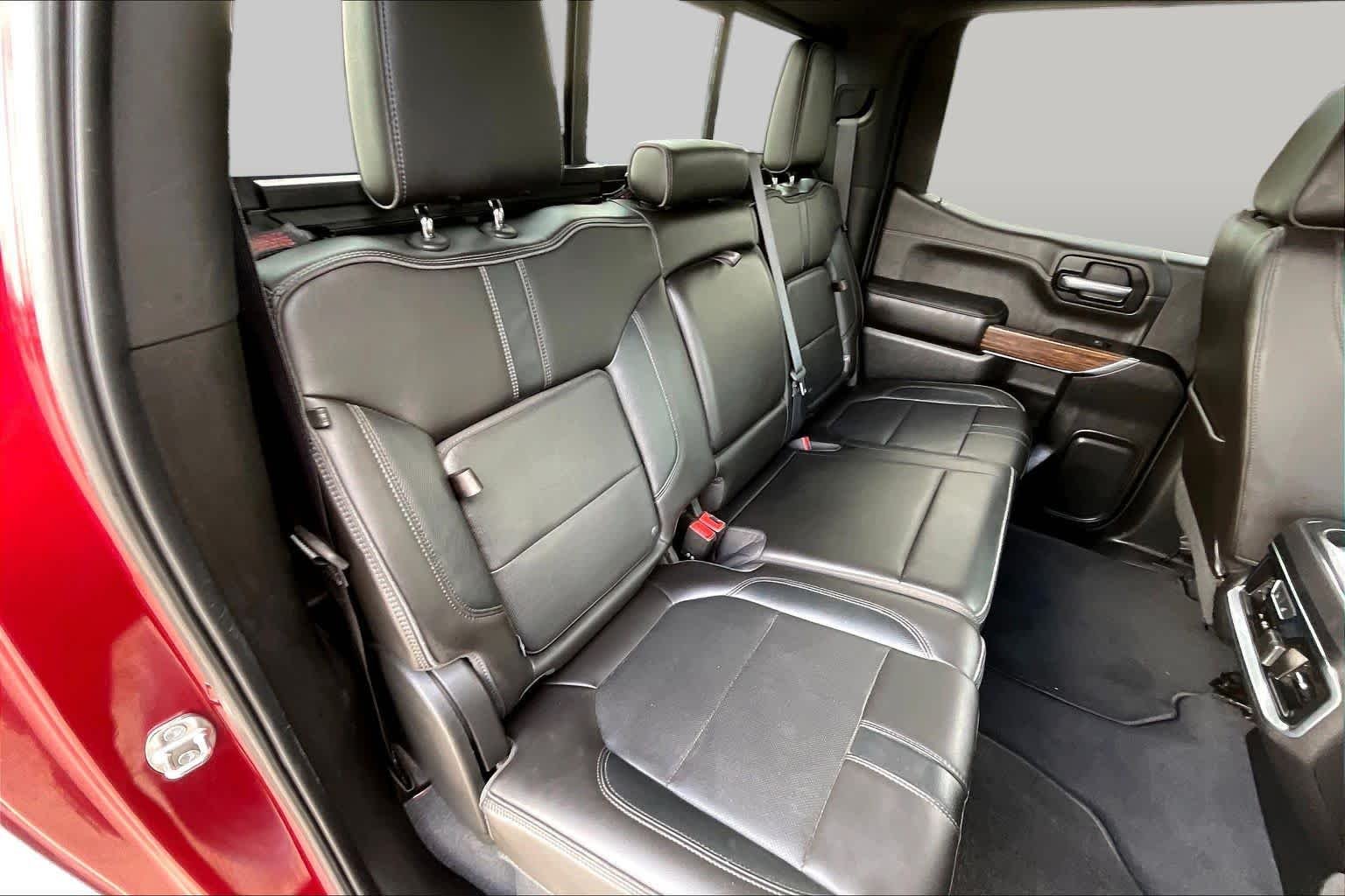 Used 2019 Cajun Red Tintcoat Chevrolet High Country image 20