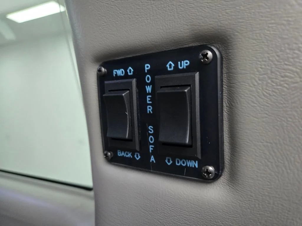 2021 Chevrolet Express Cargo Work Van - Photo 7