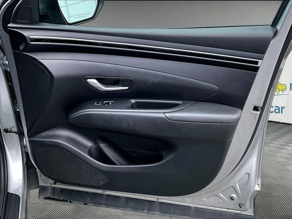Used 2024 Silver Hyundai SEL image 12