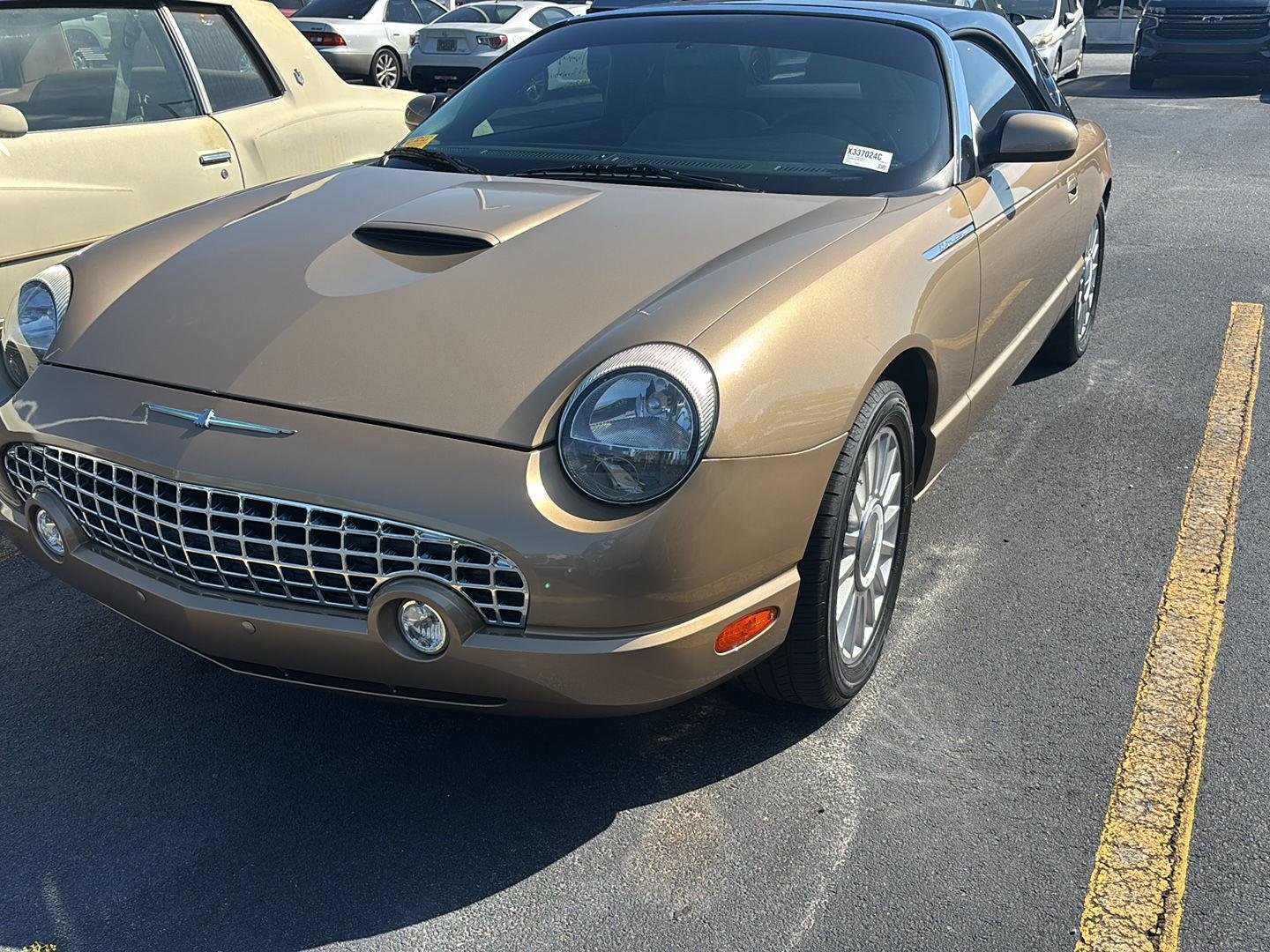2005 Ford Thunderbird Deluxe's photo