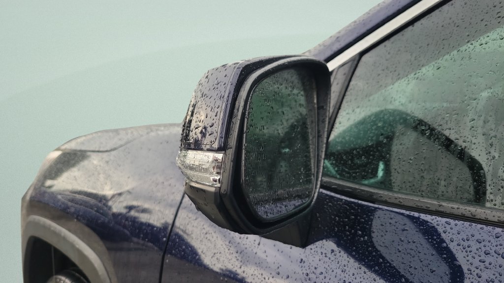 Certified Used 2022  Toyota XLE Premium image 27