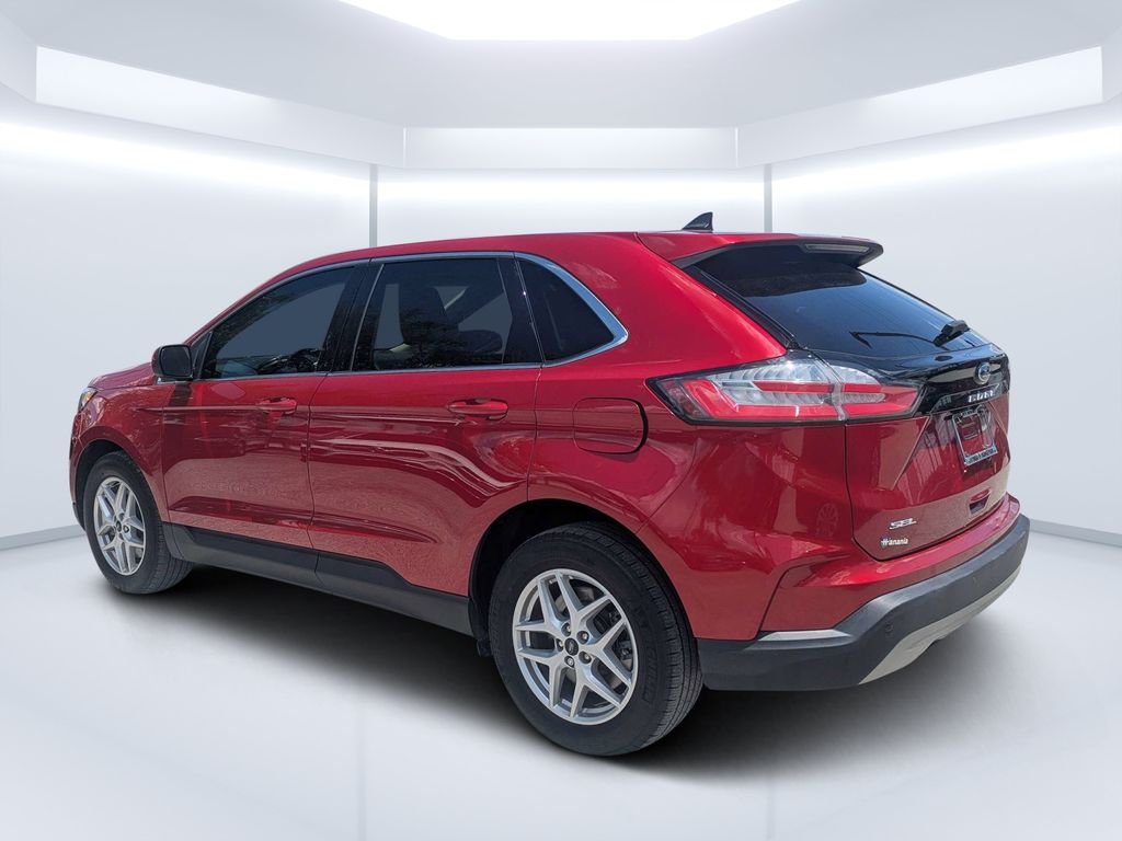 Used 2024 Red Ford SEL image 5