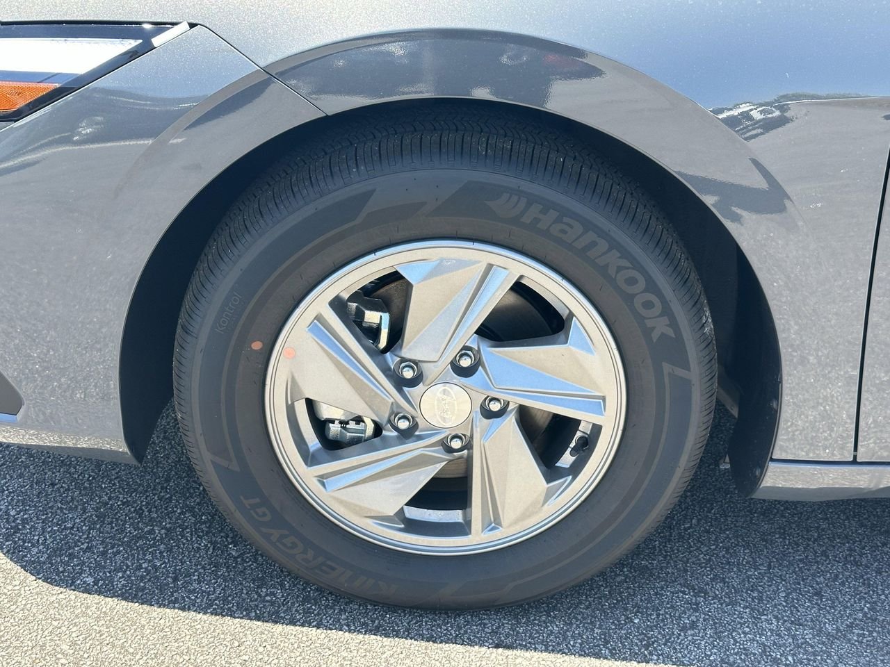 New 2026 Ecotronic Gray Hyundai SE image 11
